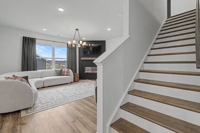 225 Oasis Dr, La Vergne, TN 37086