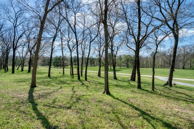 519 Terra Vista, Berryville, AR 72616