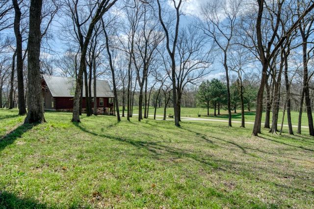 519 Terra Vista, Berryville, AR 72616