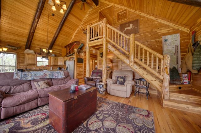 519 Terra Vista, Berryville, AR 72616