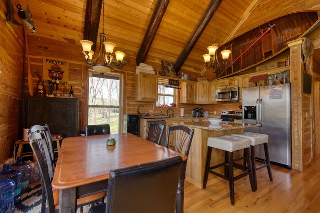 519 Terra Vista, Berryville, AR 72616