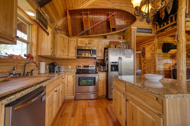 519 Terra Vista, Berryville, AR 72616