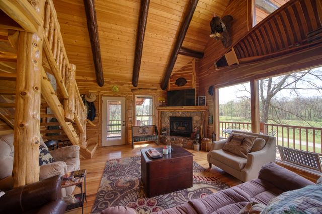 519 Terra Vista, Berryville, AR 72616