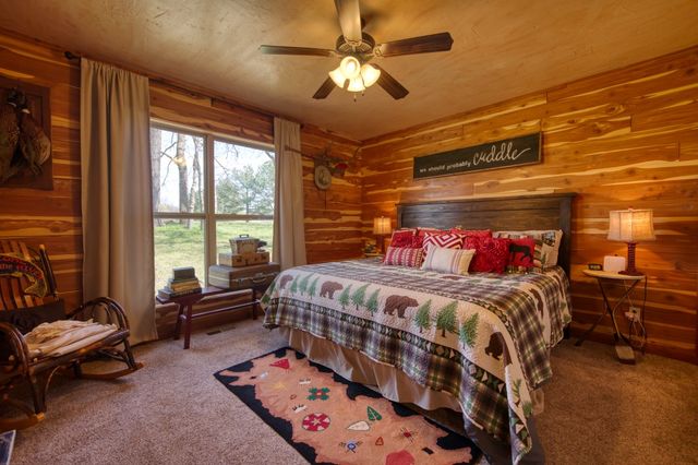 519 Terra Vista, Berryville, AR 72616