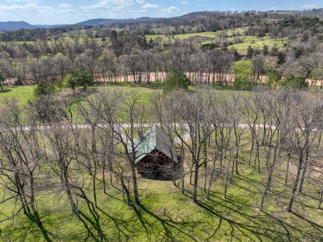 519 Terra Vista, Berryville, AR 72616