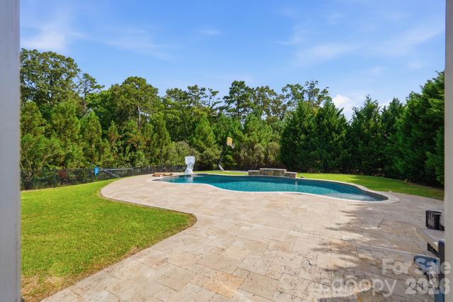 102 Chadderton Way, Waxhaw, NC 28173