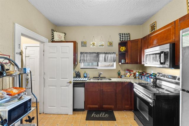 1900 17TH STREET S, St Petersburg, FL 33712