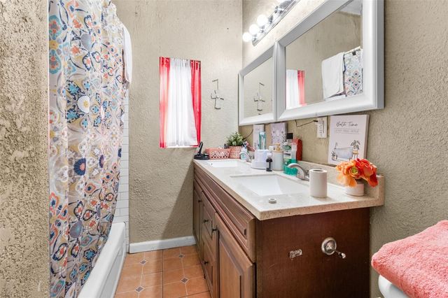 1900 17TH STREET S, St Petersburg, FL 33712