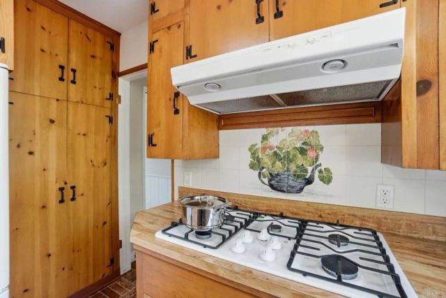 4999 Resmar Road, La Mesa, CA 91941