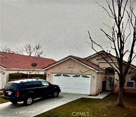 8711 Winlock Street, Bakersfield, CA 93312