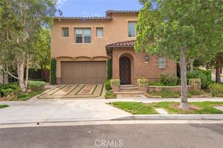 120 Tomato Springs, Irvine, CA 92618