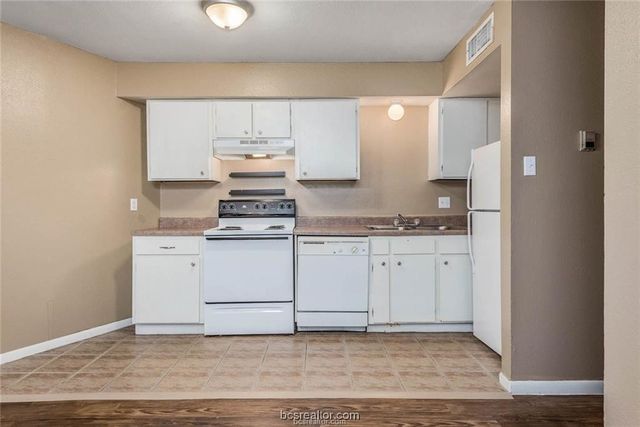 3900 Old College Road 11, Bryan, TX 77801