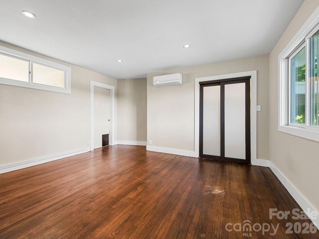36 Robinwood Avenue, Asheville, NC 28806