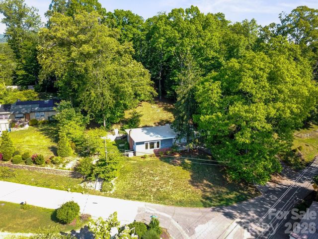 36 Robinwood Avenue, Asheville, NC 28806