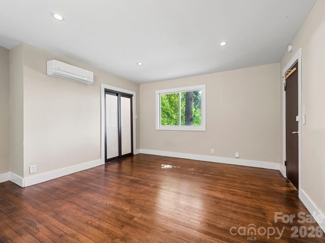 36 Robinwood Avenue, Asheville, NC 28806