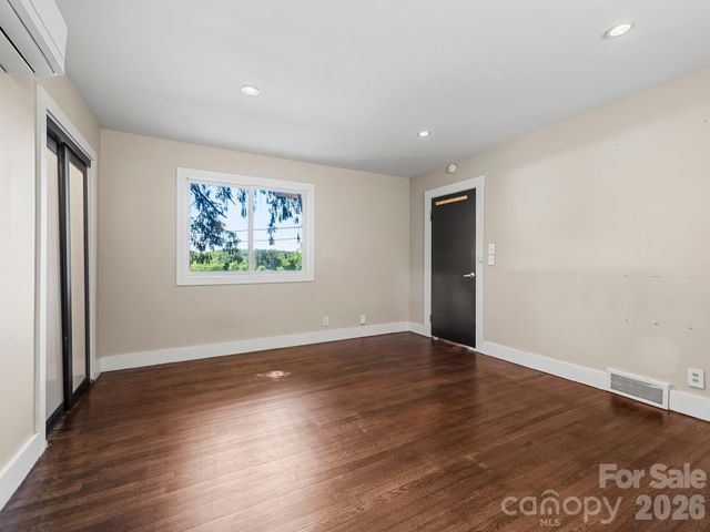 36 Robinwood Avenue, Asheville, NC 28806