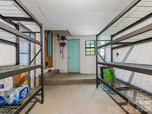 36 Robinwood Avenue, Asheville, NC 28806