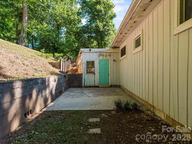 36 Robinwood Avenue, Asheville, NC 28806
