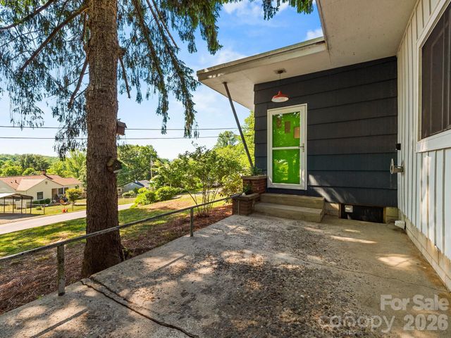 36 Robinwood Avenue, Asheville, NC 28806