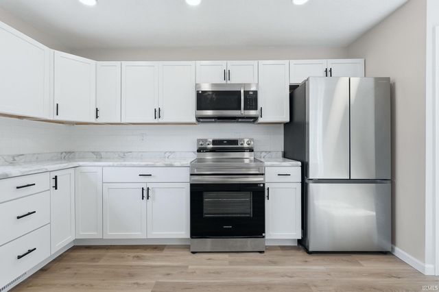 4018 S Park Drive, Fort Wayne, IN 46806