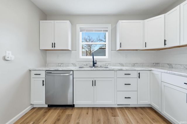 4018 S Park Drive, Fort Wayne, IN 46806