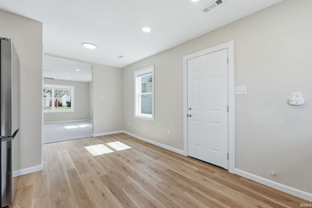 4018 S Park Drive, Fort Wayne, IN 46806