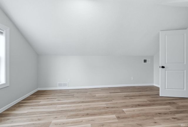 4018 S Park Drive, Fort Wayne, IN 46806