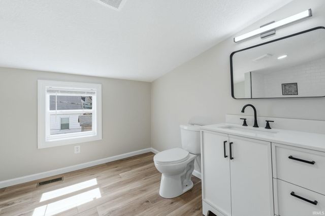 4018 S Park Drive, Fort Wayne, IN 46806