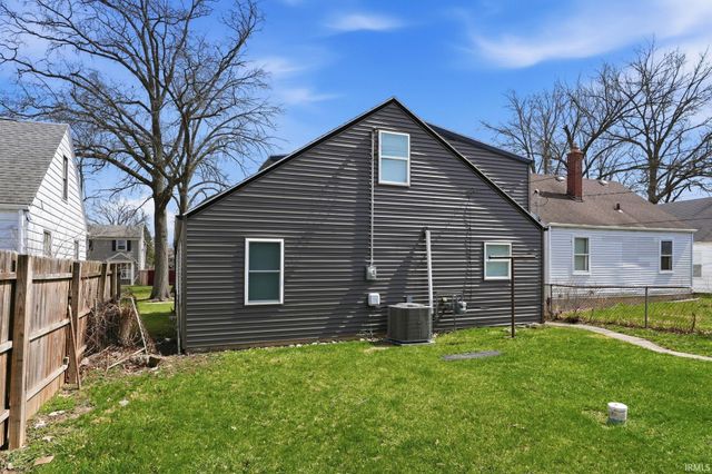 4018 S Park Drive, Fort Wayne, IN 46806