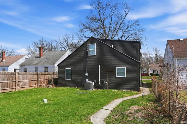 4018 S Park Drive, Fort Wayne, IN 46806