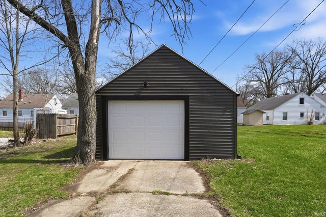 4018 S Park Drive, Fort Wayne, IN 46806