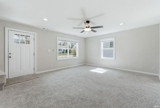 4018 S Park Drive, Fort Wayne, IN 46806