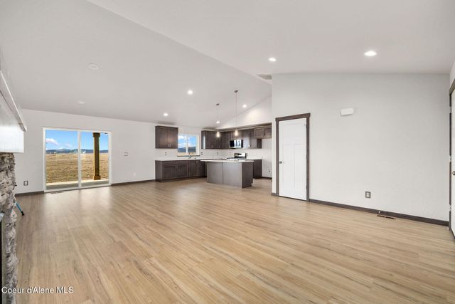 11992 N LENNON LN, Rathdrum, ID 83858