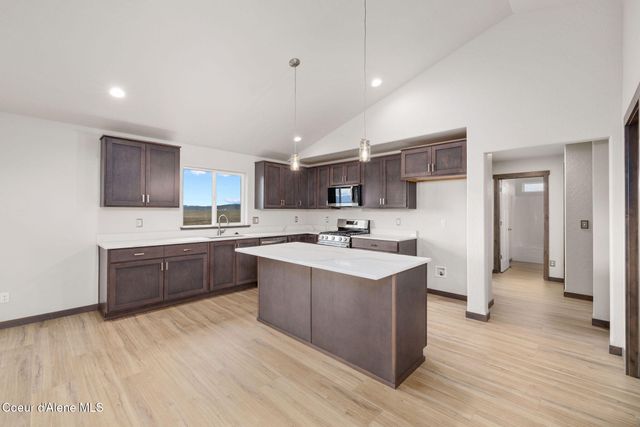 11992 N LENNON LN, Rathdrum, ID 83858