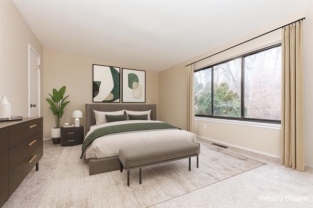 3021 Lake Haven Court, Ann Arbor, MI 48105