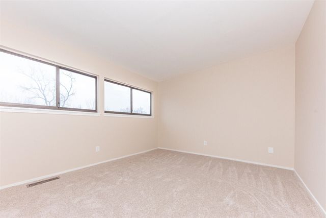 3021 Lake Haven Court, Ann Arbor, MI 48105