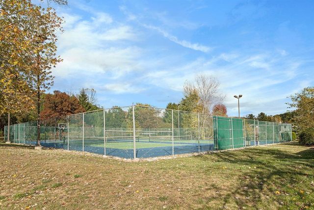 3021 Lake Haven Court, Ann Arbor, MI 48105