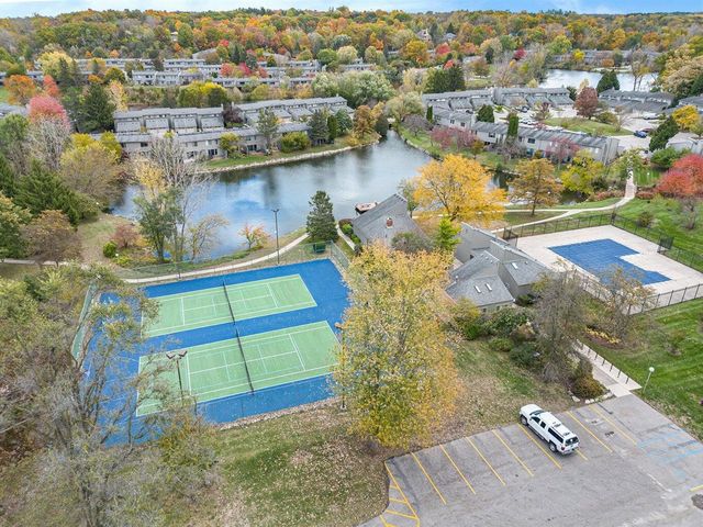 3021 Lake Haven Court, Ann Arbor, MI 48105