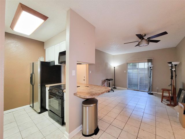 10047 Westpark Drive 21, Houston, TX 77042