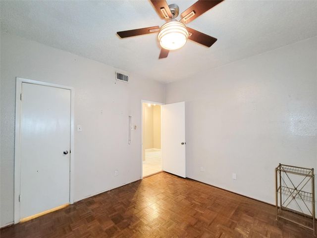 10047 Westpark Drive 21, Houston, TX 77042