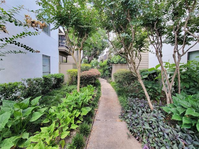 10047 Westpark Drive 21, Houston, TX 77042