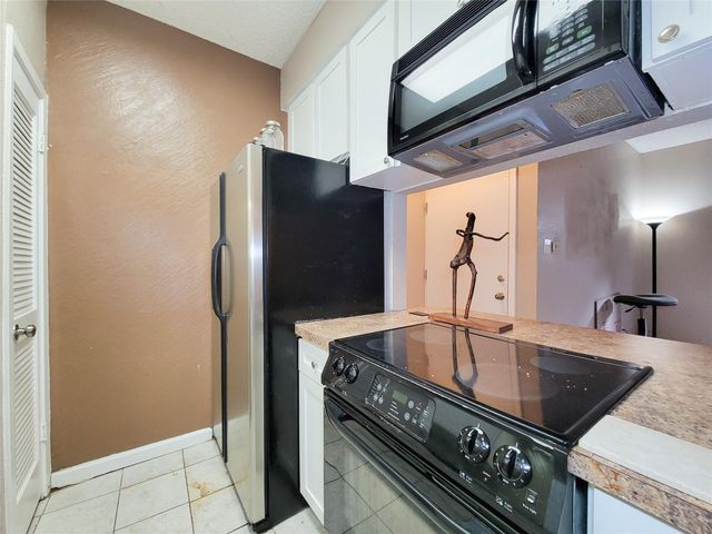 10047 Westpark Drive 21, Houston, TX 77042