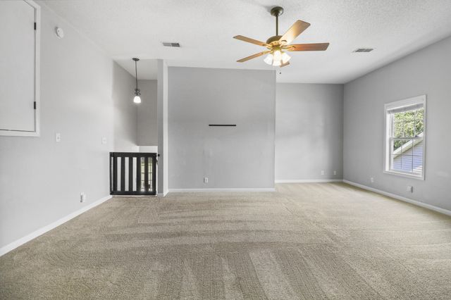 1644 Cedar Springs Cir, Clarksville, TN 37042