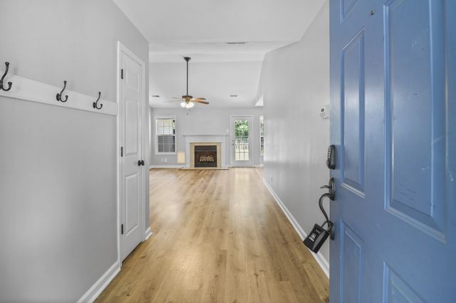1644 Cedar Springs Cir, Clarksville, TN 37042