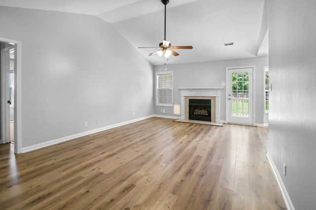 1644 Cedar Springs Cir, Clarksville, TN 37042