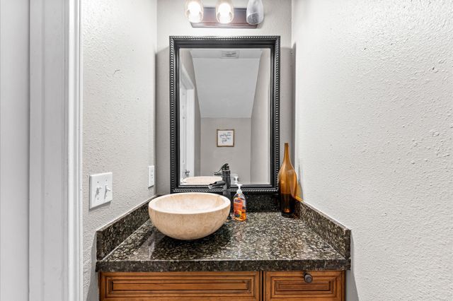10822 Spruce Drive S, La Porte, TX 77571