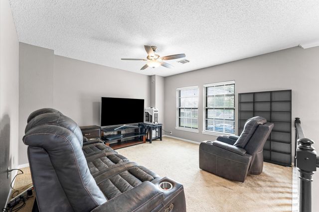 10822 Spruce Drive S, La Porte, TX 77571