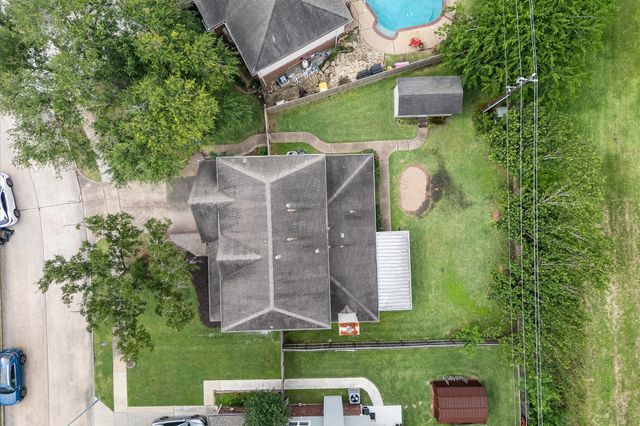10822 Spruce Drive S, La Porte, TX 77571