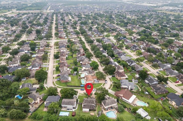 10822 Spruce Drive S, La Porte, TX 77571