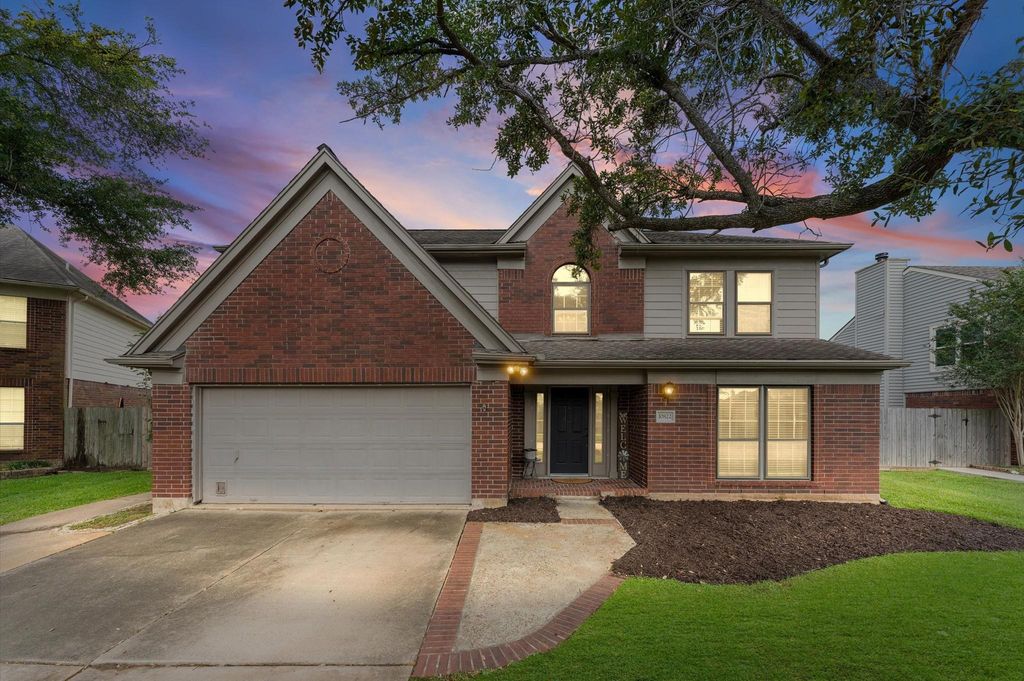 10822 Spruce Drive S, La Porte, TX 77571